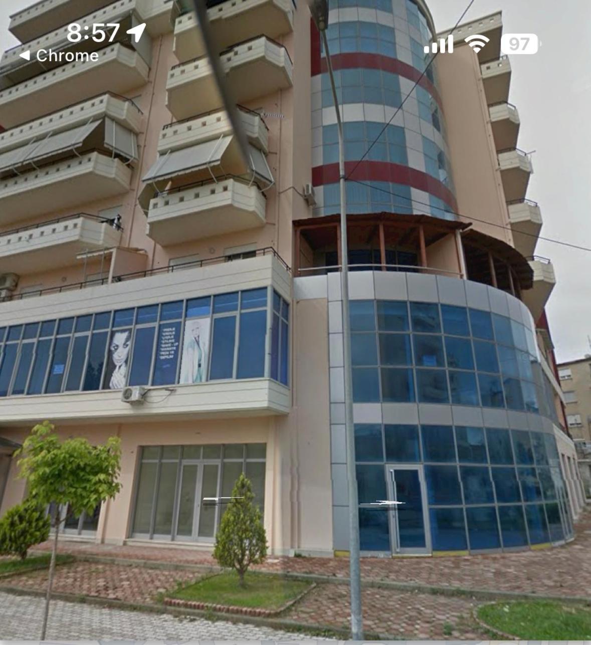 Alajs Apartament Vlorë Екстериор снимка